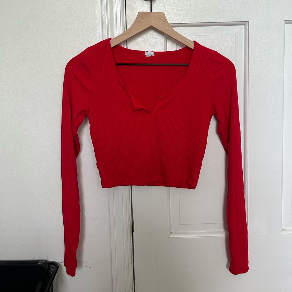 Red top - Picture 3 of 3